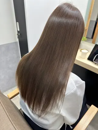 ロング 【全席個室/シェアサロン】FRAME + HairEsthe 御堂筋難波店所属・ひらやま りょういちのヘアスタイル