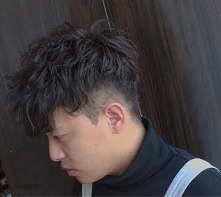 ショート パーマ メンズ メンズパーマ 赤司 泰樹のヘアスタイル