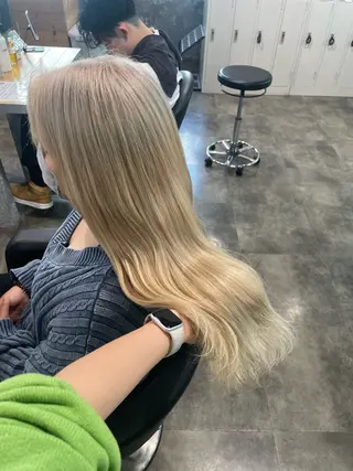 ロング カラー ハイトーン 横浜💞ミオのヘアスタイル