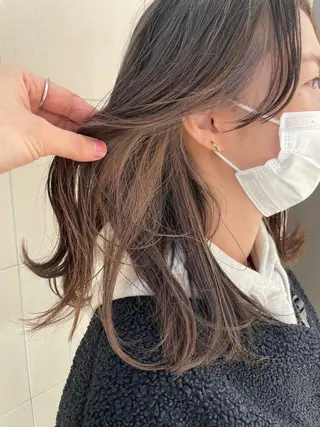 ミディアム カラー ケアブリーチ/ エクステ/レイヤーのヘアスタイル