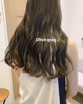 セミロング カラー レア渋谷所属・オリーブベージュ きょうかのヘアスタイル