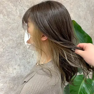 ミディアム カラー piLLon/ RYUKAのヘアスタイル