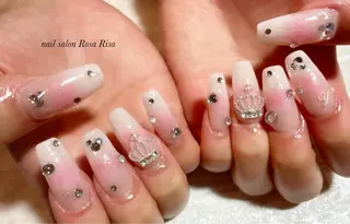 ロング ネイル ネイルスタジオ シェイクユアハンズのネイルデザイン