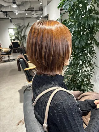 ミディアム イシザワ ユミのヘアスタイル