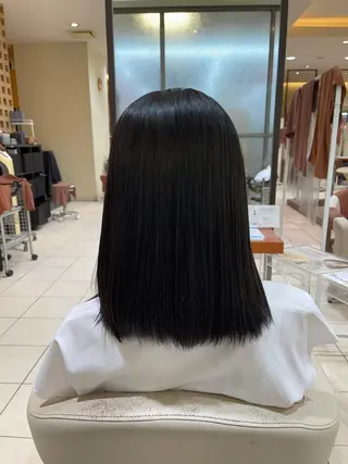セミロング カラー カネヒラ リョウスケのヘアスタイル