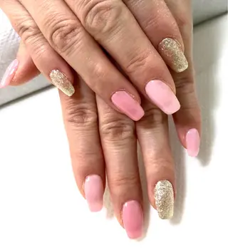 ネイル EMINAL恵比寿 サラのネイルデザイン