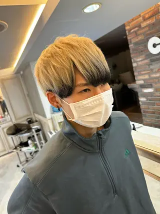 ショート カラー デザインカラー🎨 下北沢 / 磯部のヘアスタイル