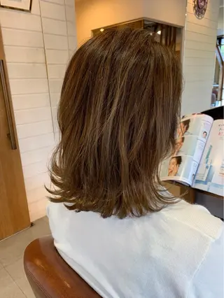 ミディアム カラー ORO塚口店所属・新店舗ORO塚口店 駅から徒歩4分🚶のヘアスタイル