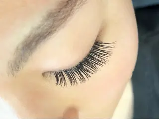 マツエク・マツパ salonLADYSTYLE所属・稲嶺 美華のエステ・リラクイメージ