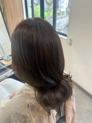 ミディアム 深堀 さくらのヘアスタイル
