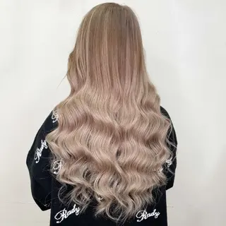 ロング カラー KEISUKE/ ブリーチ🧡エクステのヘアスタイル