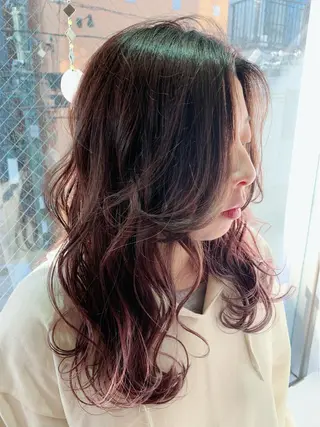 セミロング 38【サーティーエイト】所属・REINA 【デザイナー】のヘアスタイル