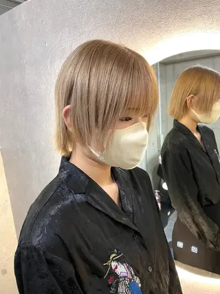 カラー Kvell&Co.所属・ハイトーン カラーのヘアスタイル