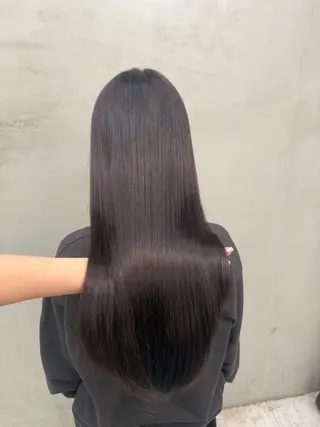 ロング A M Iのヘアスタイル