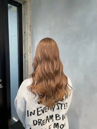 ロング カラー 暖色/ハイトーン/ カラー/HBLのヘアスタイル