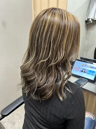 ミディアム MASAYUKI/ ブリーチのヘアスタイル