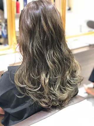ロング カラー tuki yokohama所属・店長 小池アキトのヘアスタイル