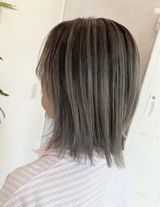 ミディアム desirbeaux 板垣鈴香のヘアスタイル