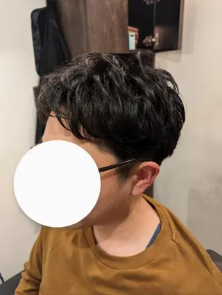 ショート メンズ パーマ LAVIE the BARBER所属・徒歩5分ビジネスマン カット👦🏻うしだのヘアスタイル