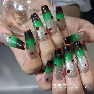 ネイル フラワー ムーンのネイルデザイン