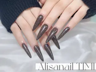 ネイル Alisa nail Timiのネイルデザイン