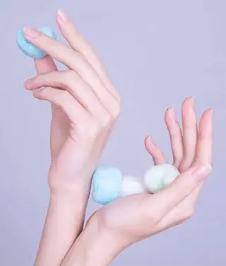 ネイル 長さだし特化サロン SAORINAILのネイルデザイン