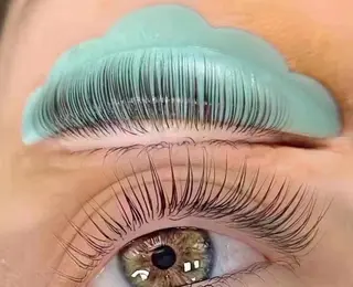 パーマ ビューティーリゾート麗所属・于 麗影のマツエク・マツパデザイン