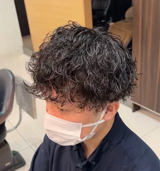 パーマ メンズ 透明感カラー/ ダブルカラー /ソラのヘアスタイル