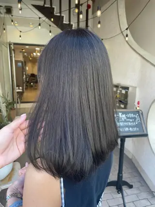 セミロング 山本 眞白のヘアスタイル