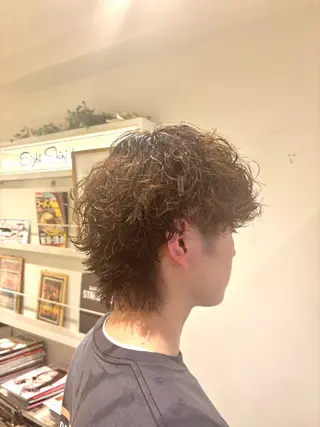 ショート パーマ ヘアアレンジ メンズ 新宿　副店長 新井彩斗のヘアスタイル