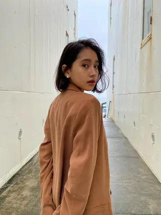 ショート カラー モダーン北鎌倉所属・中溝 アカリのヘアスタイル