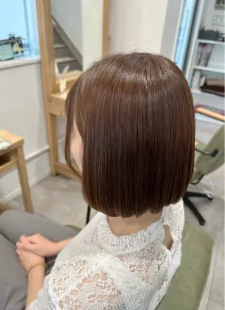 ショート カラー desirbeaux 佐藤愛のヘアスタイル