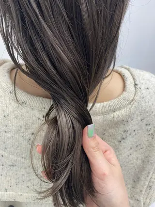 セミロング カラー ヒラノホナミ 🫧髪質改善🫧のヘアスタイル
