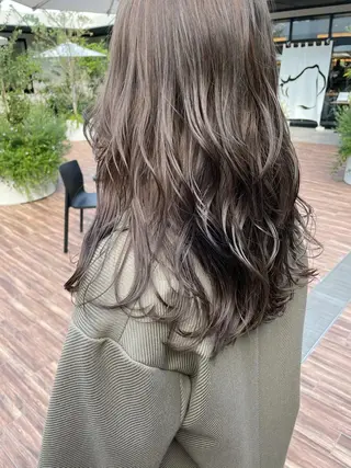 ロング カラー マエダ リョウのヘアスタイル
