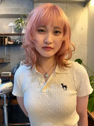 ミディアム レイヤーカット\ウル フ　chinatsuのヘアスタイル