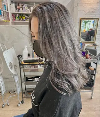 ロング カラー 宮永 智香のヘアスタイル