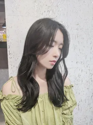 セミロング 縮毛矯正/レイヤー 💎やまもとちひろのヘアスタイル