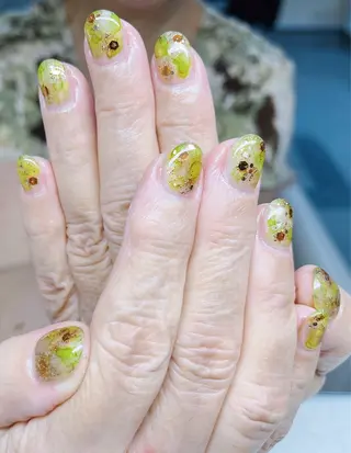 ネイル de mon coeur所属・岩本 祐子のネイルデザイン