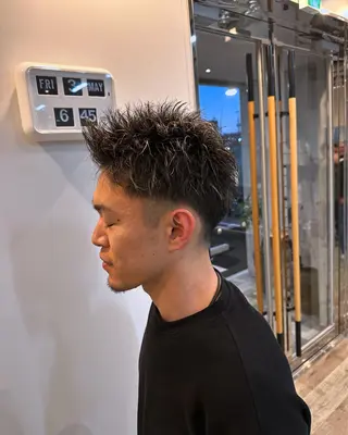 ショート カラー メンズ 倉持 誠也　フェザーパーマのヘアスタイル