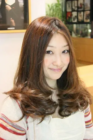 セミロング 田中 奈布のヘアスタイル