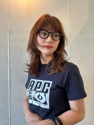 ミディアム KOCHAB 中村穂風のヘアスタイル