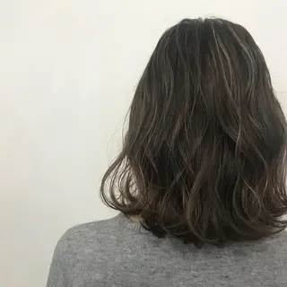 カラー いけだ ひかり ハイライトくびれヘアのヘアスタイル