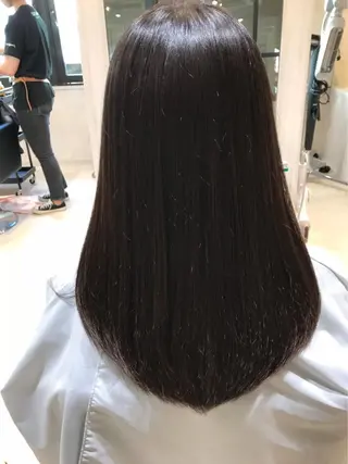 ロング ヤマモト ミナミのヘアスタイル