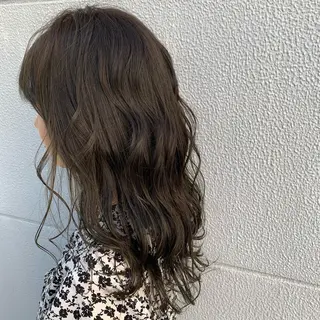 カラー 宮下 志織のヘアスタイル