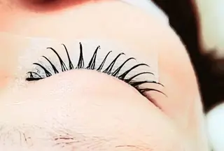 マツエク・マツパ セレビアイ 磯山☆ LEDエクステ☆立川のマツエク・マツパデザイン