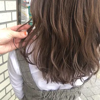 セミロング カラー 韓国風デザイン 💐MIZUKI💐のヘアスタイル