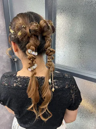 ロング ヘアアレンジ 飯塚 沙衣のヘアスタイル