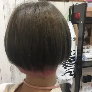 ショート カラー embrace エンブレイスのヘアスタイル