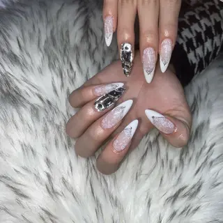 ネイル la vie  Luire所属・la vie Luire ｱｽｶのネイルデザイン