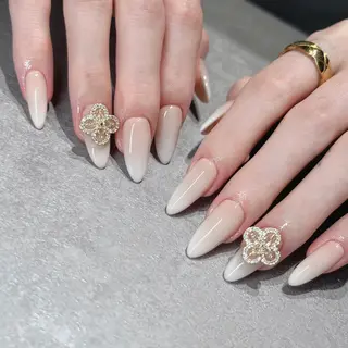 ネイル NEO Beauty Salon所属・𝐍𝐄𝐎 𝐉𝐔𝐑𝐈のネイルデザイン